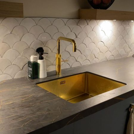 Schubben zelliges wit